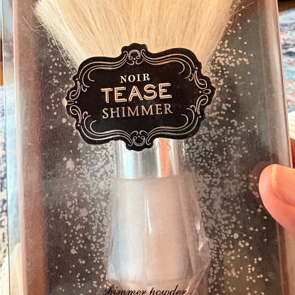 Shimmer Powder Body Powder -Victoria Secret Noir Tease